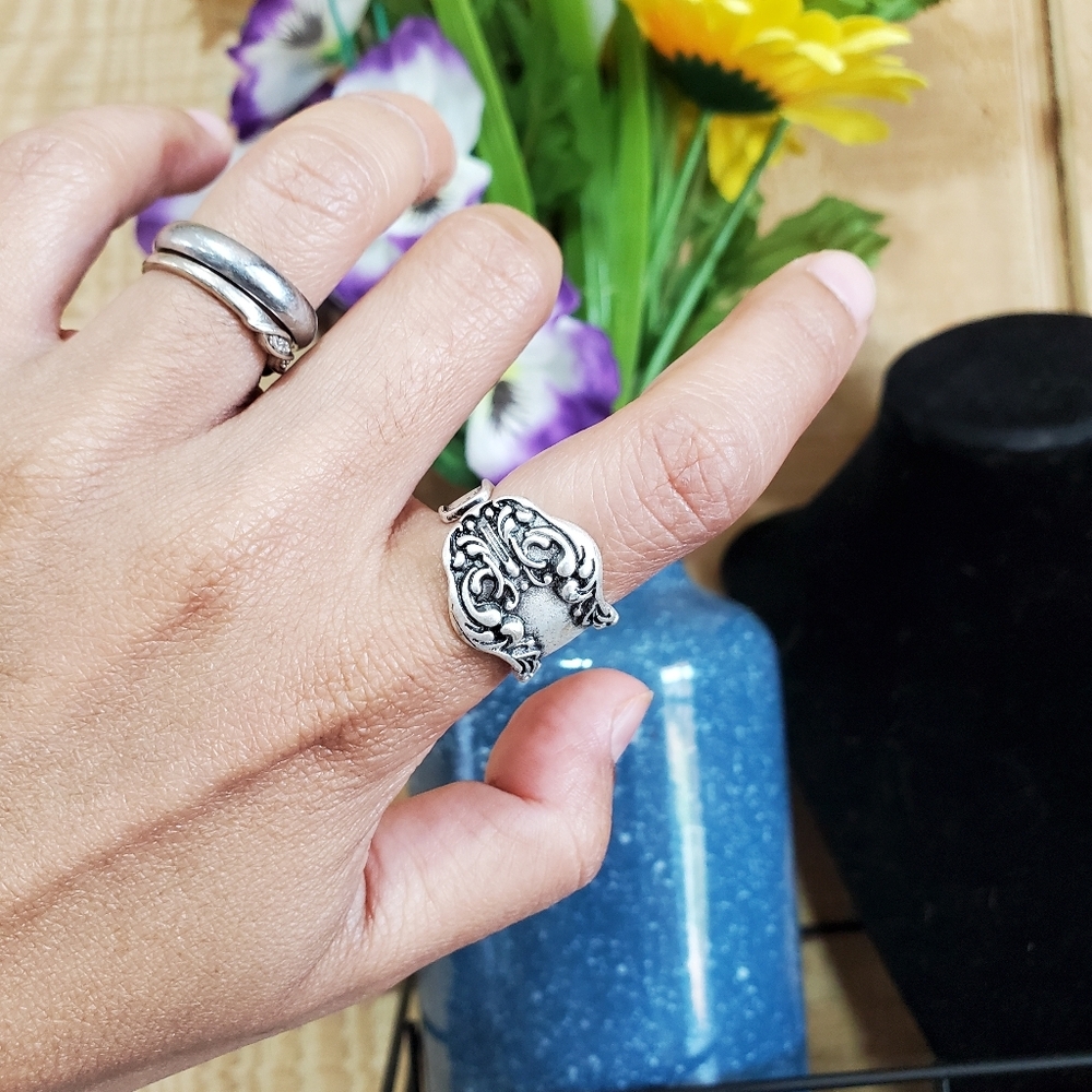 Spoon Ring - Picture 4 of 4